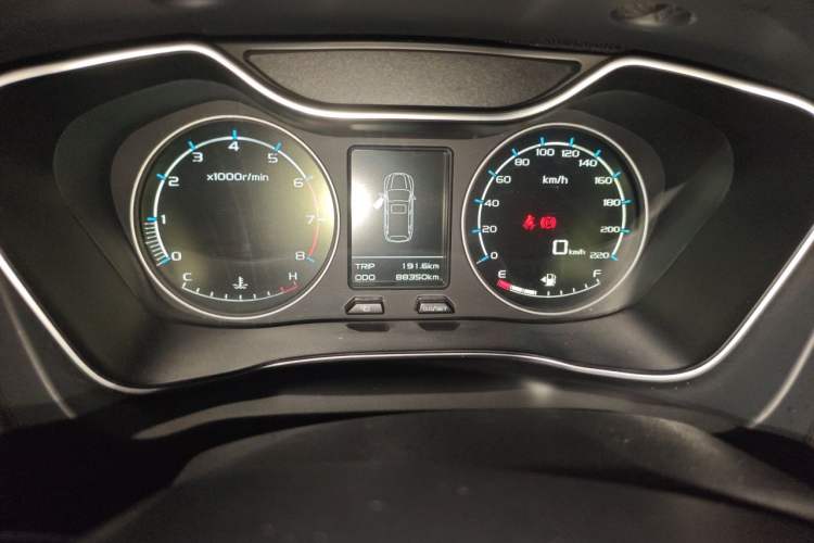 Used Geely Auto Vision X6 2016 1.8L Manual Luxury Model Odometer Close Up