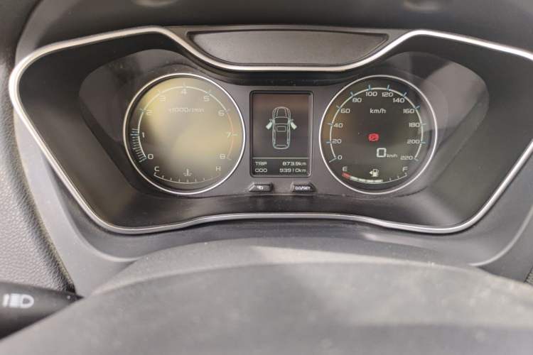 Used Geely Auto Vision X6 2016 1.8L Manual Luxury Model Odometer Close Up