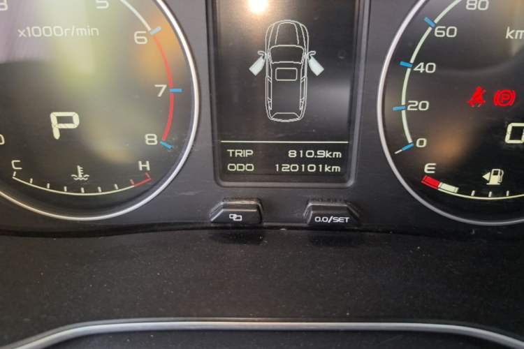 Used Geely Auto Vision X6 2016 1.3T CVT Luxury Model Odometer Close Up