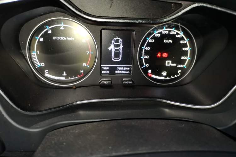 Used Geely Auto Vision X6 2016 1.8L Manual Luxury Model Odometer Close Up