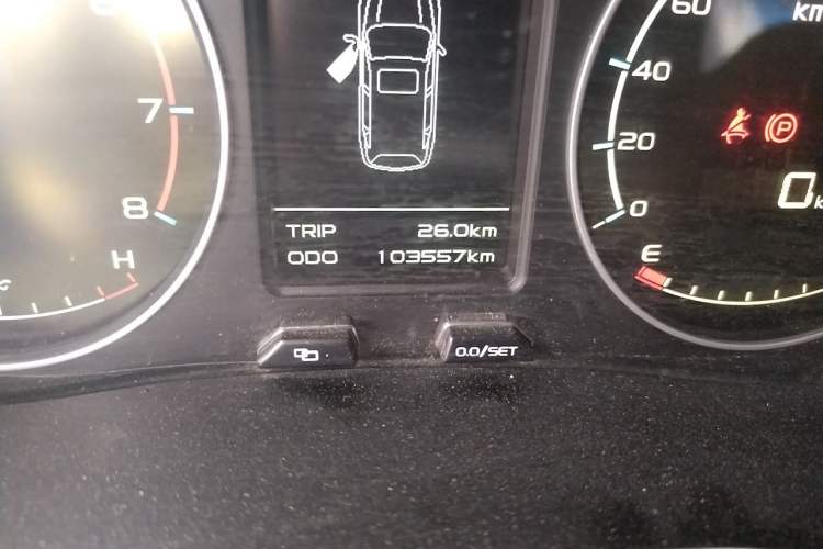 Used Geely Auto Vision X6 2016 1.3T CVT Flagship Model Odometer Close Up