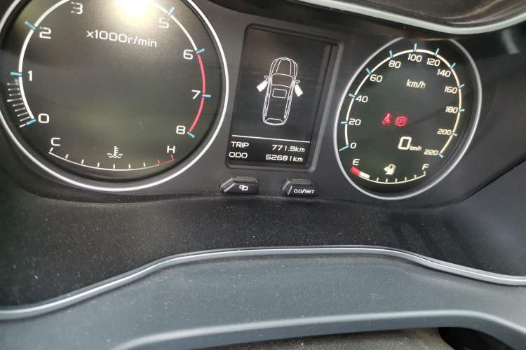 Used Geely Auto Vision X6 2016 1.8L Manual Luxury Model Odometer Close Up
