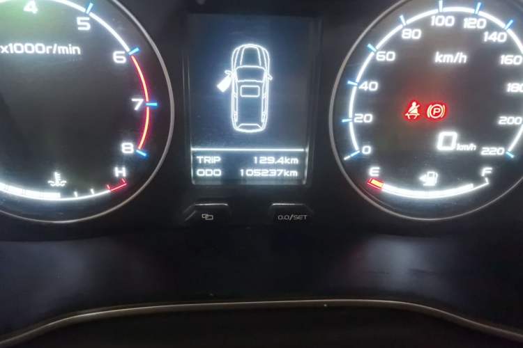 Used Geely Auto Vision X6 2016 1.8L Manual Luxury Model Odometer Close Up