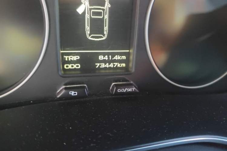 Used Geely Auto Vision X6 2016 1.3T CVT Luxury Model Odometer Close Up