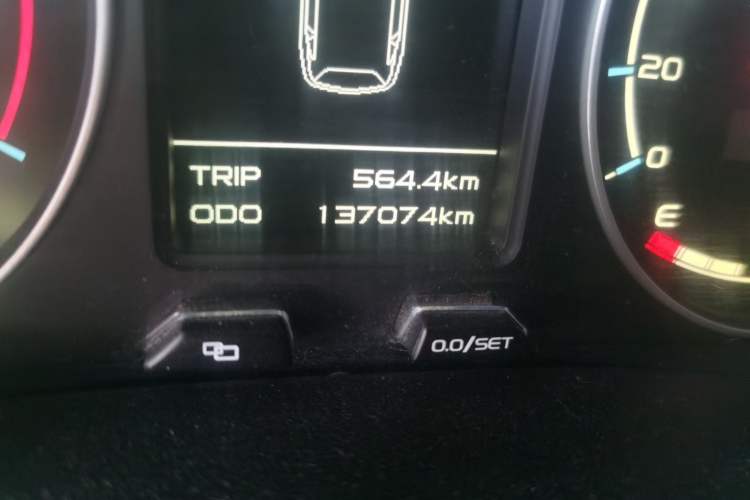 Used Geely Auto Vision X6 2016 1.3T CVT Luxury Model Odometer Close Up