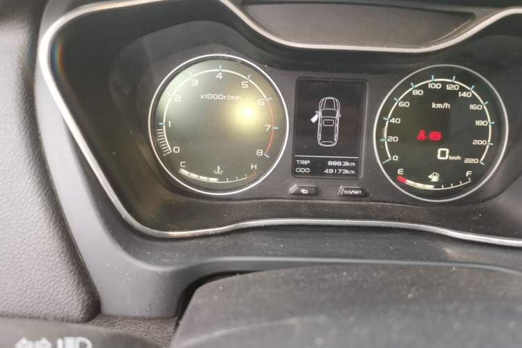 Used Geely Auto Vision X6 2016 1.8L Manual Luxury Model Odometer Close Up
