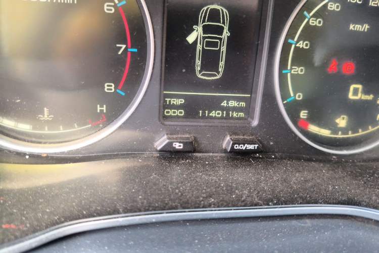 Used Geely Auto Vision X6 2016 1.8L Manual Luxury Model Odometer Close Up