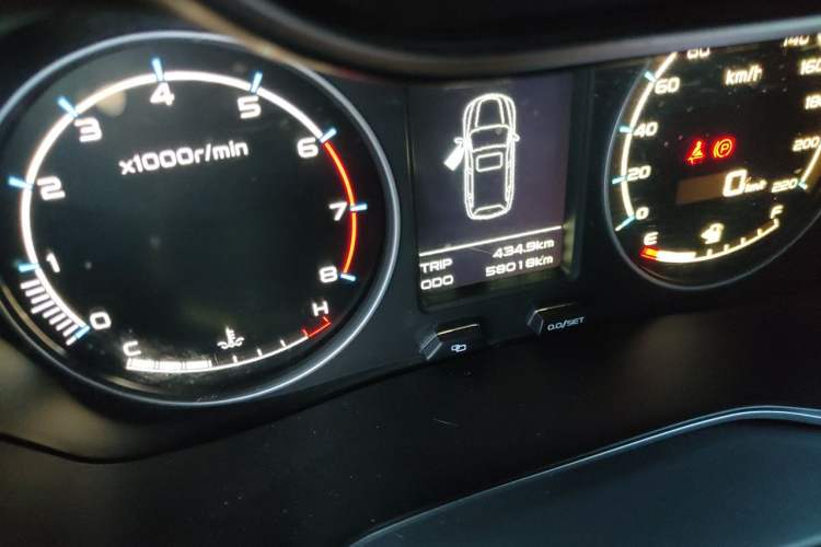 Used Geely Auto Vision X6 2016 1.8L Manual Luxury Model Odometer Close Up