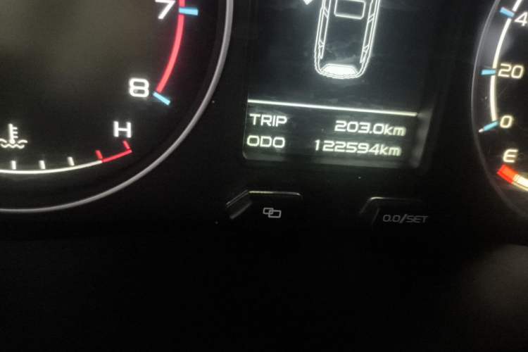 Used Geely Auto Vision X6 2016 1.8L Manual Luxury Model Odometer Close Up