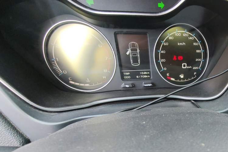Used Geely Auto Vision X6 2016 1.8L Manual Luxury Model Odometer Close Up