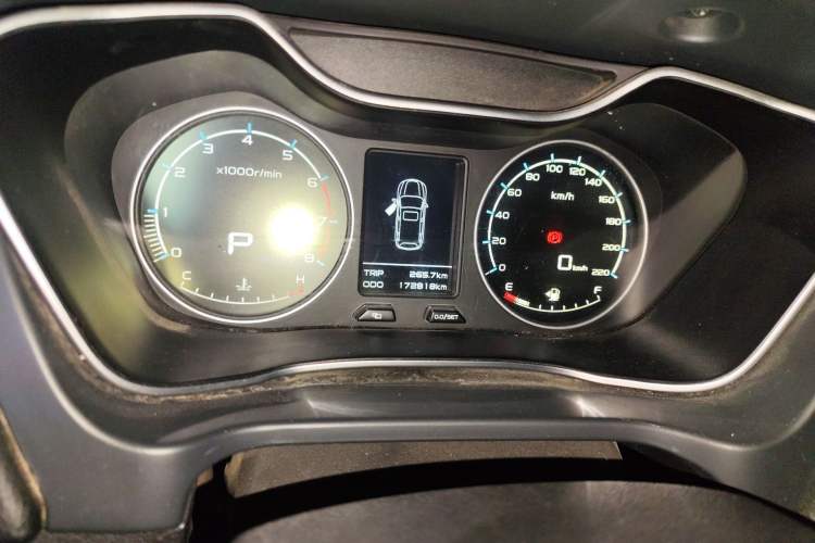 Used Geely Auto Vision X6 2016 1.3T CVT Flagship Model
