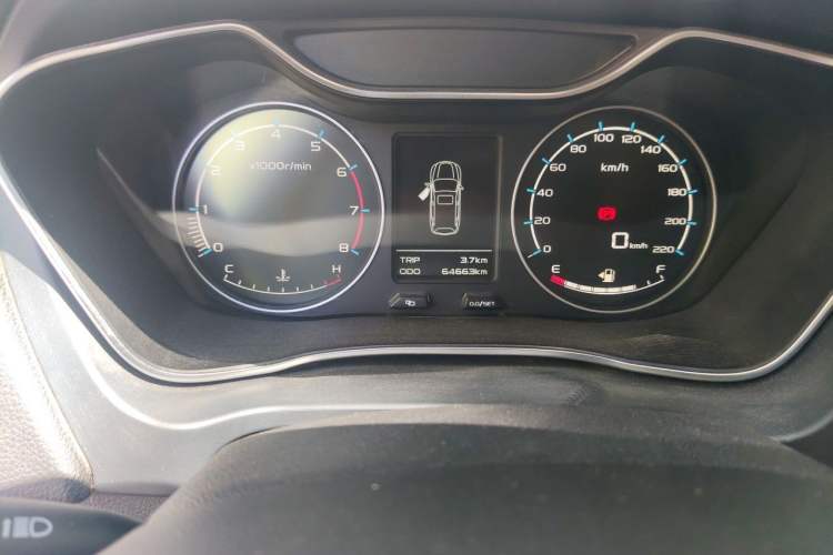 Used Geely Auto Vision X6 2016 1.8L Manual Luxury Model Odometer Close Up