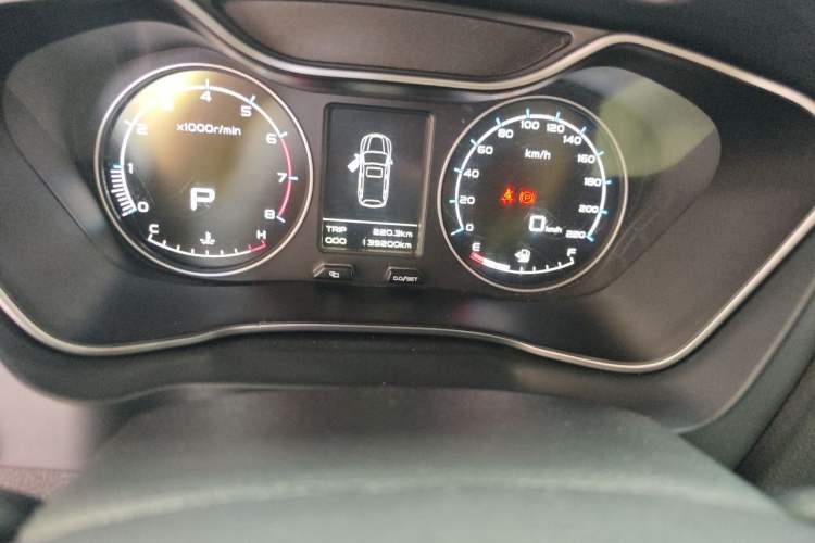 Used Geely Auto Vision X6 2016 1.3T CVT Luxury Model Odometer Close Up