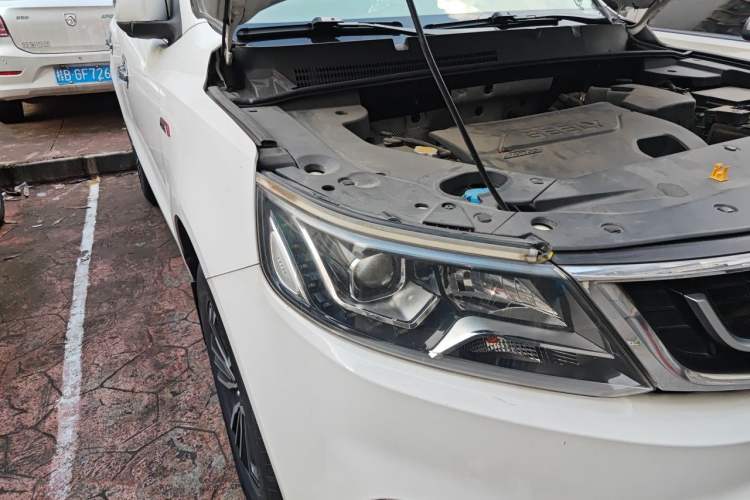 Used Geely Auto Vision X6 2016 1.3T CVT Flagship Model Right Front Headlight