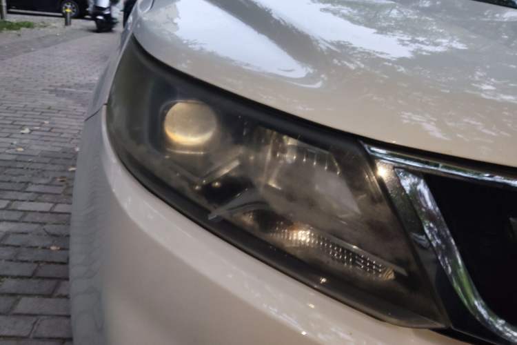 Used Geely Auto Vision X6 2016 1.3T CVT Luxury Model Right Front Headlight