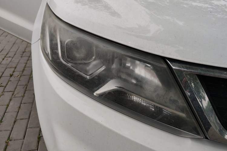 Used Geely Auto Vision X6 2016 1.3T CVT Luxury Model Right Front Headlight