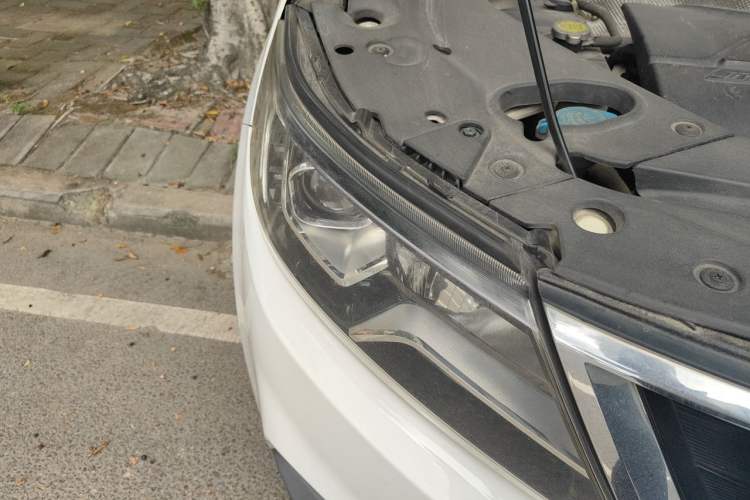 Used Geely Auto Vision X6 2016 1.3T CVT Luxury Model Right Front Headlight