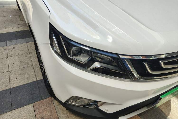 Used Geely Auto Vision X6 2016 1.3T CVT Luxury Model Right Front Headlight