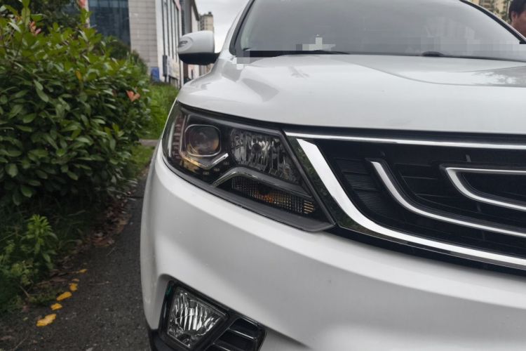 Used Geely Auto Vision X6 2016 1.3T CVT Luxury Model Right Front Headlight
