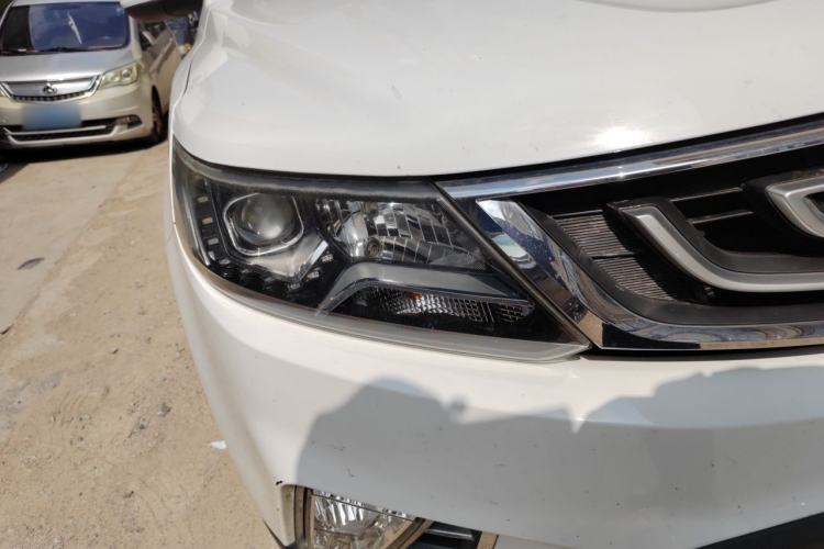 Used Geely Auto Vision X6 2016 1.8L Manual Luxury Model Right Front Headlight
