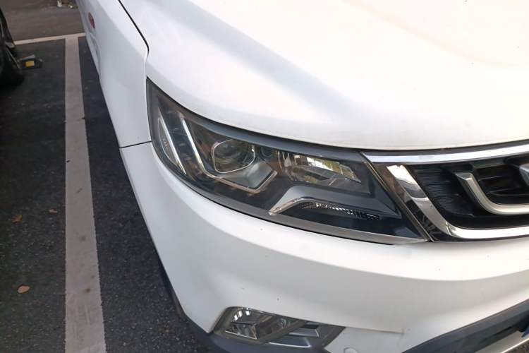 Used Geely Auto Vision X6 2016 1.3T CVT Luxury Model Right Front Headlight