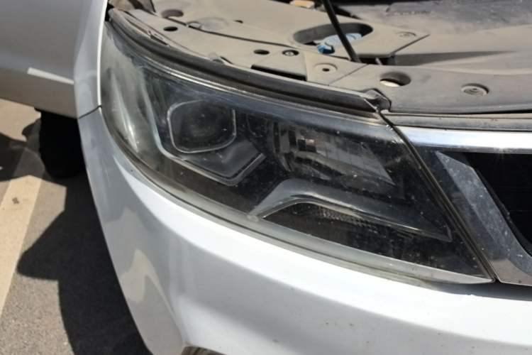 Used Geely Auto Vision X6 2016 1.3T CVT Luxury Model Right Front Headlight