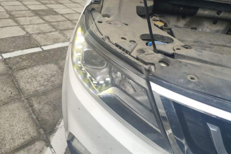 Used Geely Auto Vision X6 2016 1.3T CVT Luxury Model Right Front Headlight