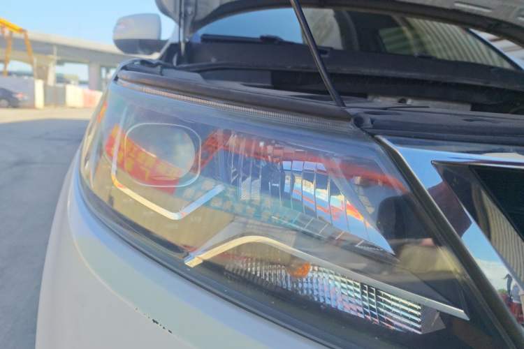 Used Geely Auto Vision X6 2016 1.3T CVT Luxury Model Right Front Headlight