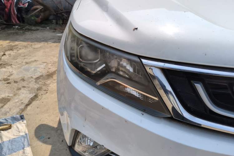 Used Geely Auto Vision X6 2016 1.8L Manual Luxury Model Right Front Headlight