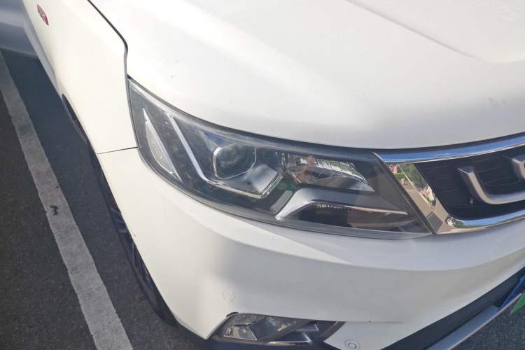 Used Geely Auto Vision X6 2016 1.3T CVT Flagship Model Right Front Headlight