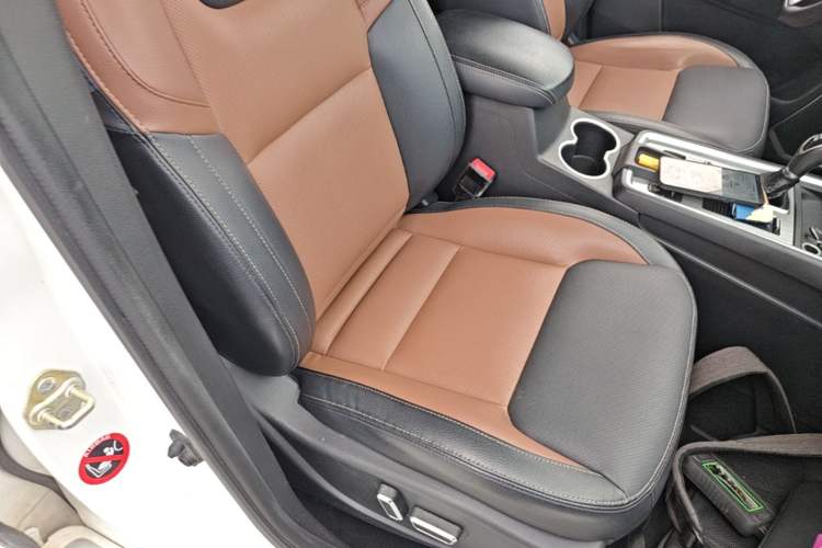 Used Geely Auto Vision X6 2016 1.3T CVT Flagship Model Right Front Seat