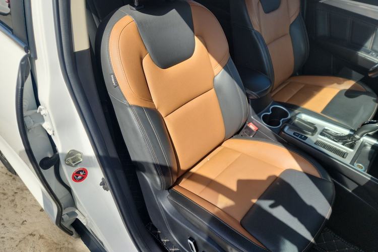 Used Geely Auto Vision X6 2016 1.3T CVT Flagship Model Right Front Seat