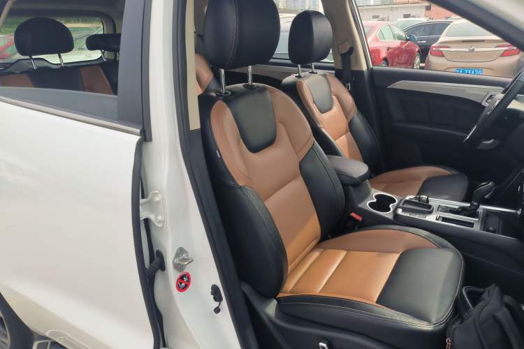 Used Geely Auto Vision X6 2016 1.3T CVT Flagship Model Right Front Seat