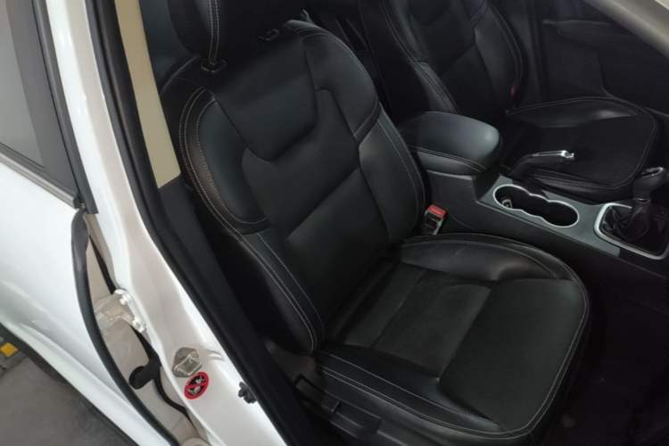 Used Geely Auto Vision X6 2016 1.8L Manual Luxury Model Right Front Seat