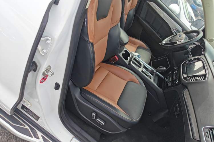 Used Geely Auto Vision X6 2016 1.3T CVT Flagship Model Right Front Seat