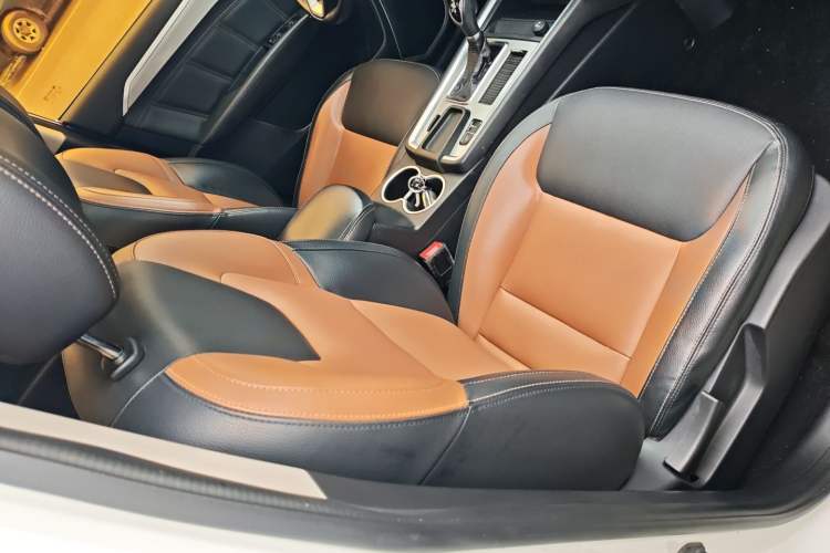 Used Geely Auto Vision X6 2016 1.3T CVT Luxury Model Right Front Seat