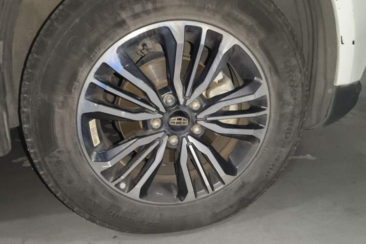 Used Geely Auto Vision X6 2016 1.3T CVT Luxury Model Right Front Wheel Hub