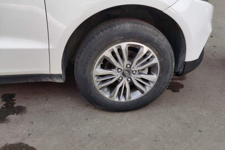 Used Geely Auto Vision X6 2016 1.8L Manual Luxury Model Right Front Wheel Hub