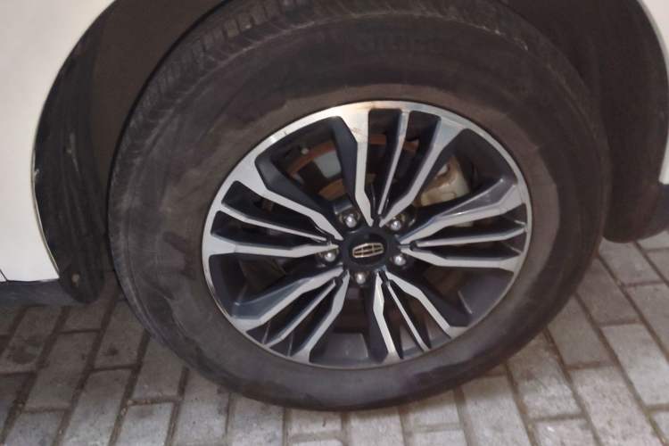 Used Geely Auto Vision X6 2016 1.3T CVT Luxury Model Right Front Wheel Hub