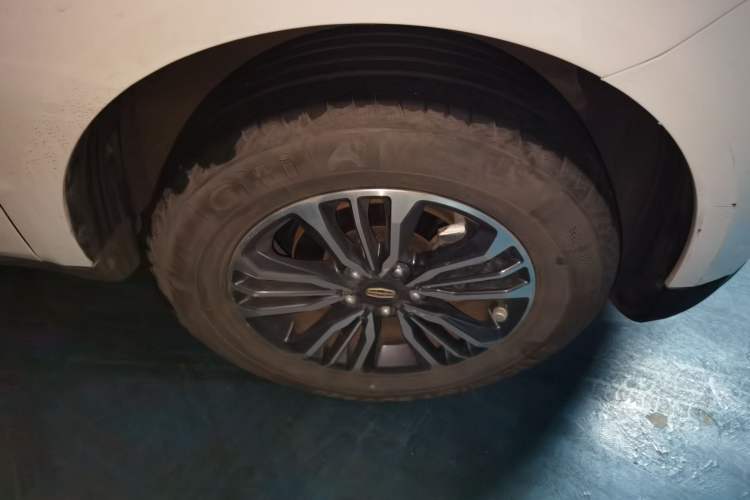 Used Geely Auto Vision X6 2016 1.8L Manual Luxury Model Right Front Wheel Hub