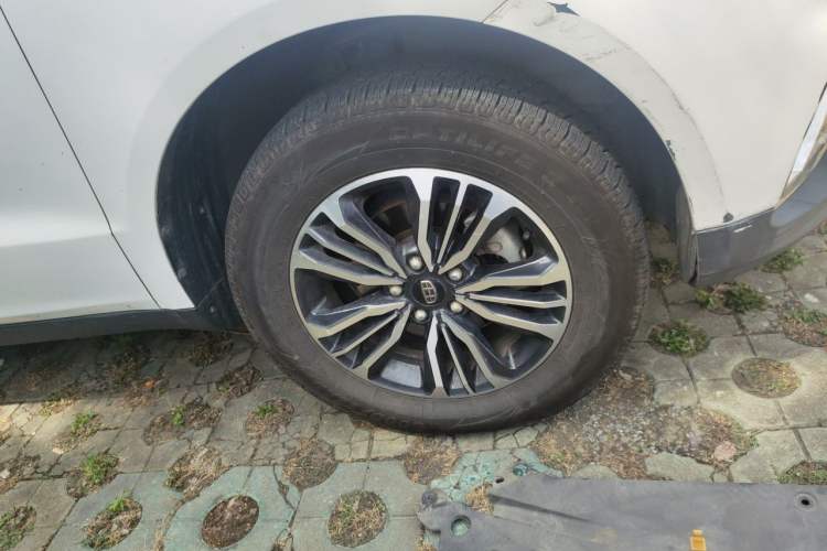 Used Geely Auto Vision X6 2016 1.3T CVT Luxury Model Right Front Wheel Hub