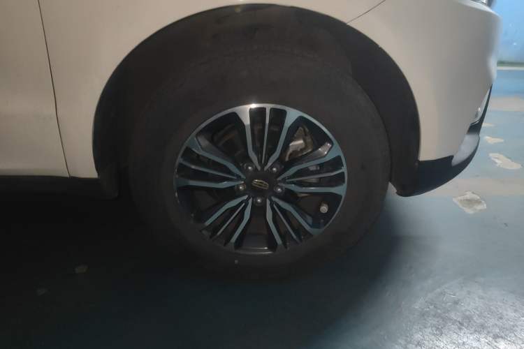 Used Geely Auto Vision X6 2016 1.8L Manual Luxury Model Right Front Wheel Hub