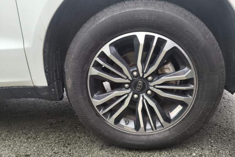 Used Geely Auto Vision X6 2016 1.3T CVT Luxury Model Right Front Wheel Hub