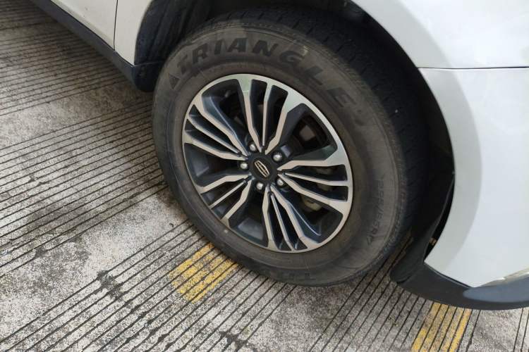 Used Geely Auto Vision X6 2016 1.8L Manual Luxury Model Right Front Wheel Hub