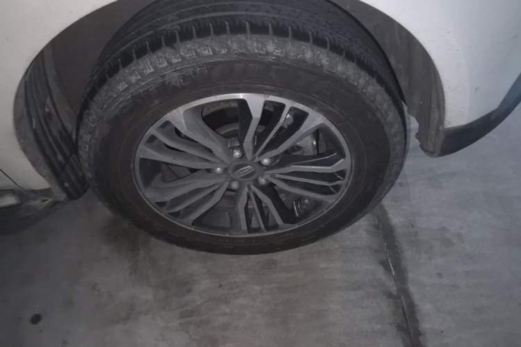 Used Geely Auto Vision X6 2016 1.8L Manual Luxury Model Right Front Wheel Hub
