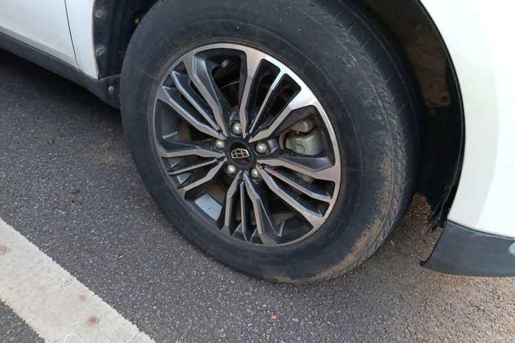 Used Geely Auto Vision X6 2016 1.3T CVT Luxury Model Right Front Wheel Hub