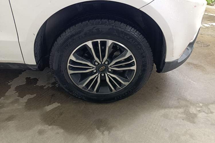 Used Geely Auto Vision X6 2016 1.8L Manual Luxury Model Right Front Wheel Hub