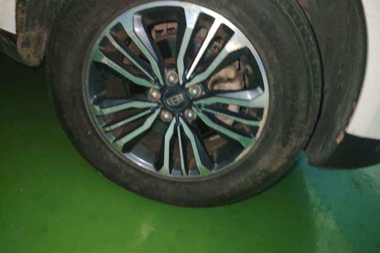 Used Geely Auto Vision X6 2016 1.8L Manual Luxury Model Right Front Wheel Hub