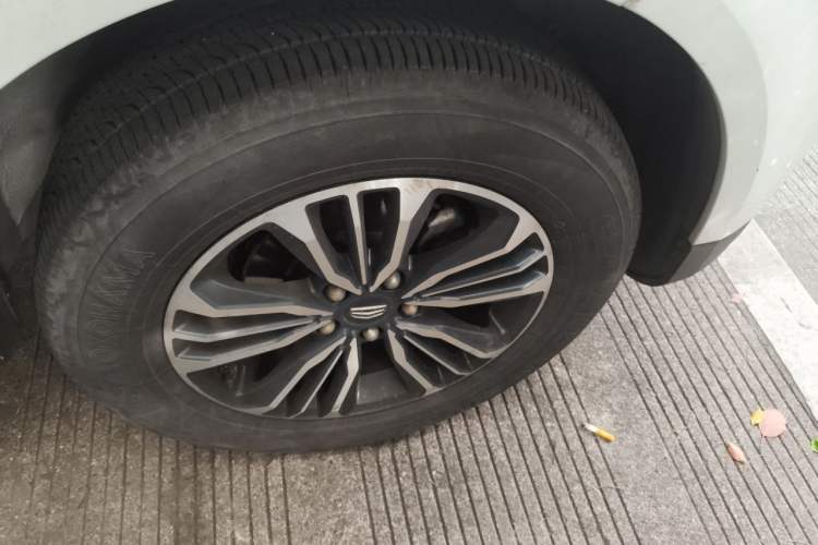 Used Geely Auto Vision X6 2016 1.3T CVT Flagship Model Right Front Wheel Hub