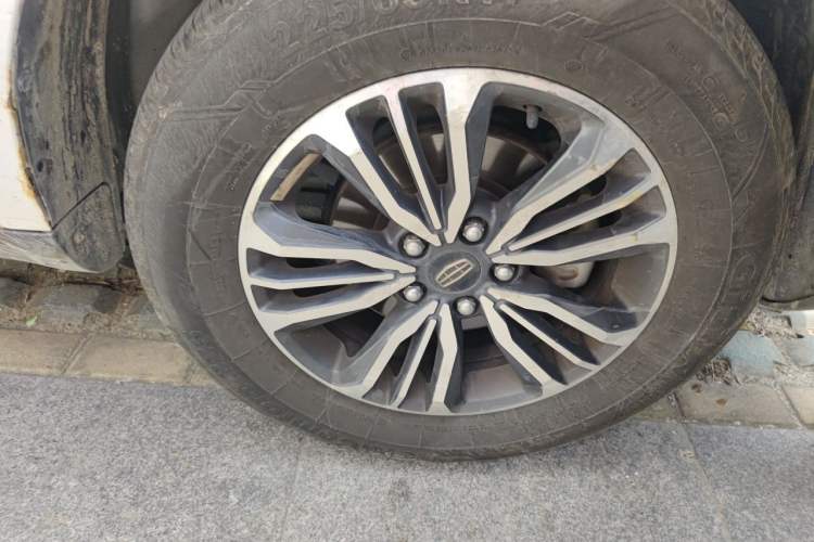 Used Geely Auto Vision X6 2016 1.8L Manual Luxury Model Right Front Wheel Hub